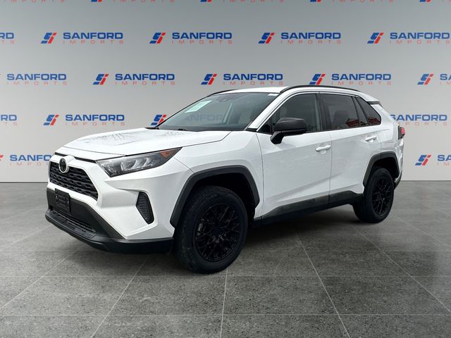 White 2020 Toyota RAV4 LE FWD SUV / Crossover Front-Wheel Drive 8-Speed Automatic