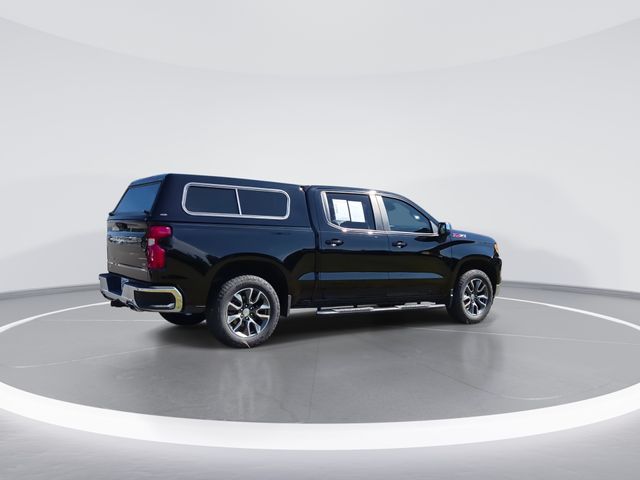 Used 2025 Black Chevrolet LT image 8