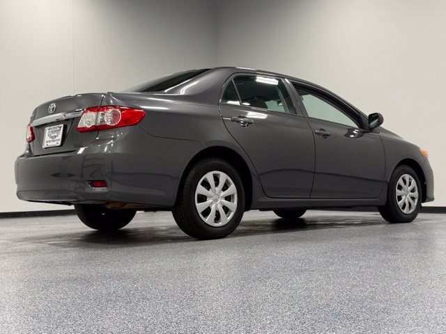 Used 2013 Gray Toyota L image 8