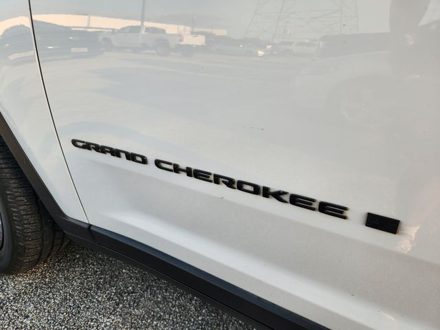 2023 Jeep Grand Cherokee Limited White at Texan Dodge Chrysler Jeep Ram