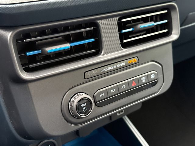 New 2026 White Ford XLT image 25