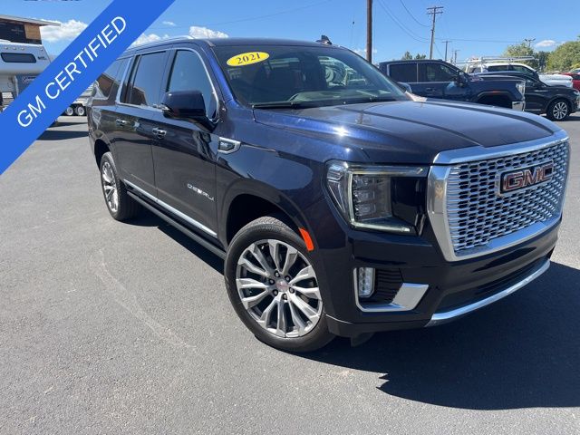 2021 GMC Yukon XL Denali 32