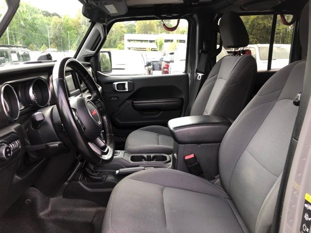 Used 2020 Gray Jeep Sport image 9