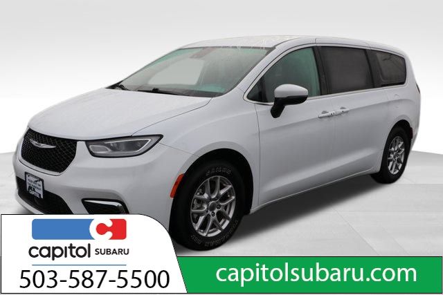 2023 Chrysler Pacifica Touring L 27