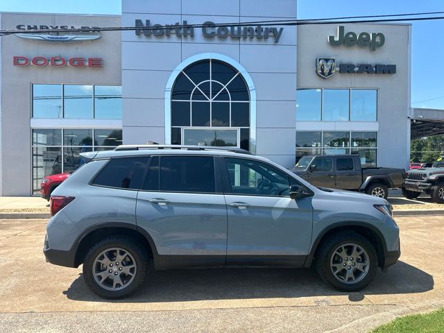 Sonic Gray Pearl 2024 Honda Passport SUV / Crossover All-Wheel Drive 9-Speed Automatic