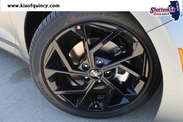 New 2026 Kia K5 Sedan