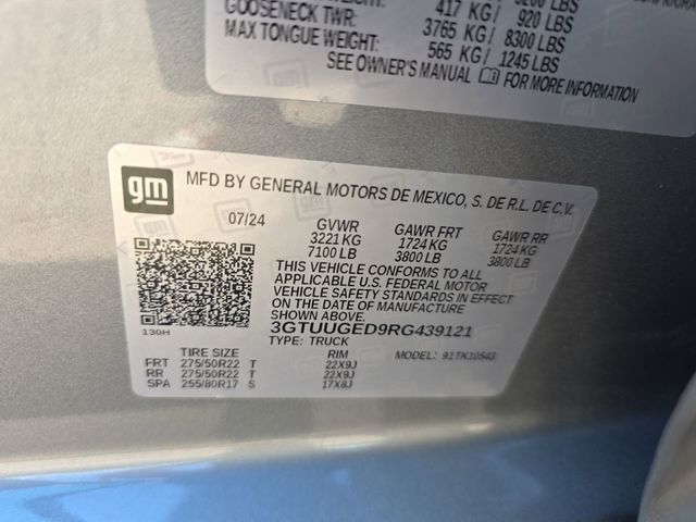 Used 2024 Silver GMC Denali image 36