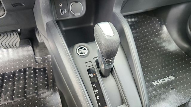 2025 Nissan Kicks Play
