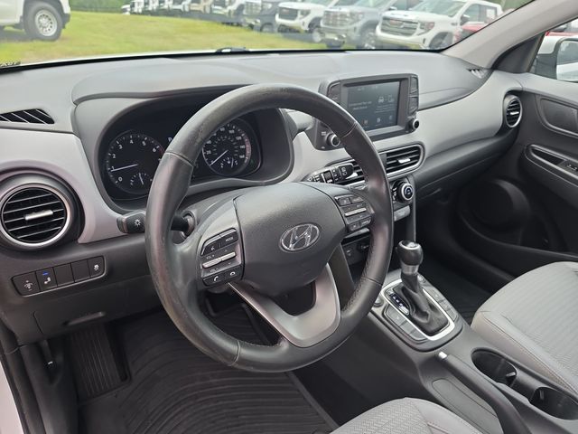 Used 2018 White Hyundai Limited image 17