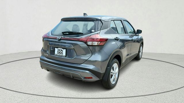 2025 Nissan Kicks Play