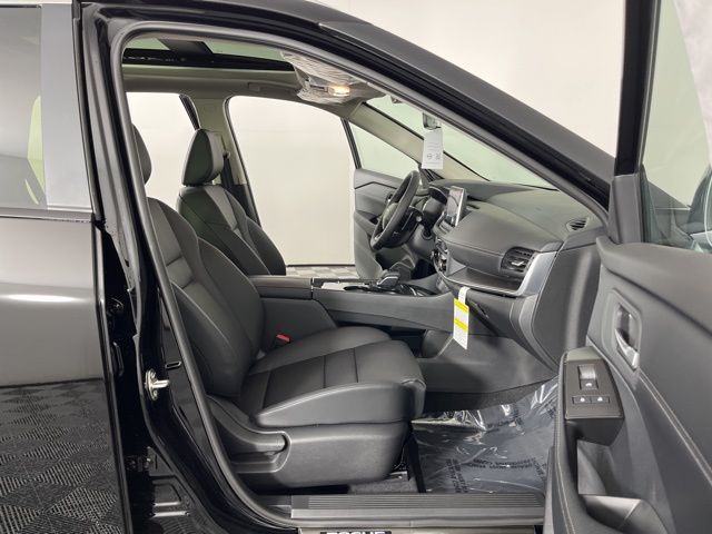 2025 Super Black Nissan Rogue SV FWD SUV