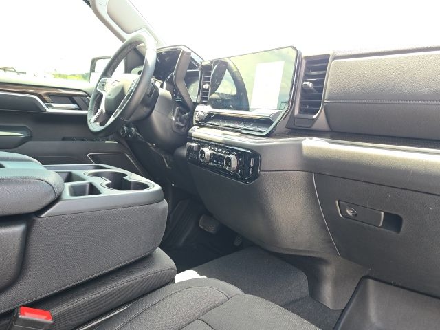 2025 Chevrolet Silverado 1500 LT:46703A