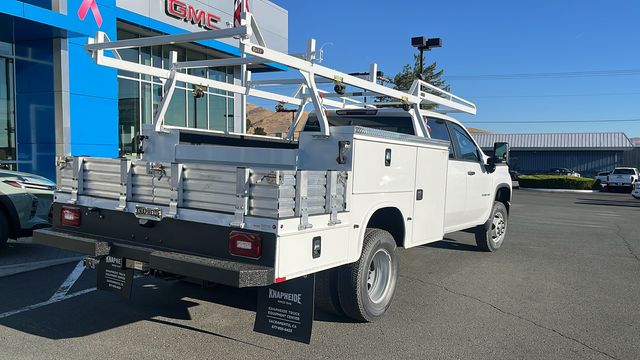 2024 Chevrolet Silverado 3500HD Work Truck 2