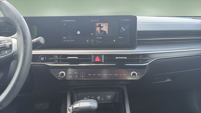 Used 2025 White Kia GT-Line image 18