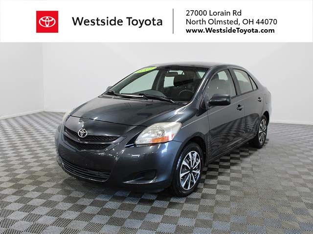 Meteorite Metallic 2007 Toyota Yaris Sedan Front-Wheel Drive 5-Speed Manual