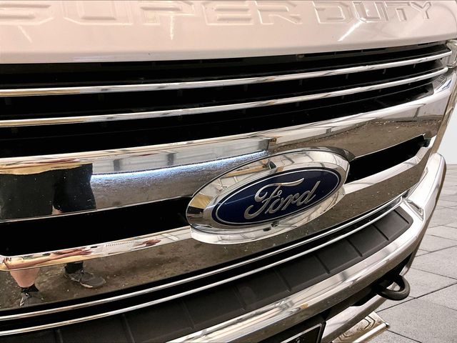 2019 Ford F-250SD Lariat White at Phil Fitts Ford