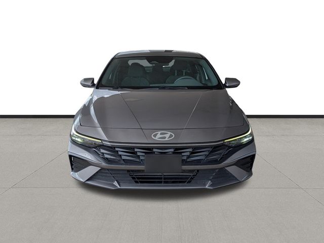 2024 Hyundai Elantra SEL Silver at Community Toyota