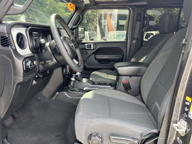 Used 2024 Jeep Gladiator Truck