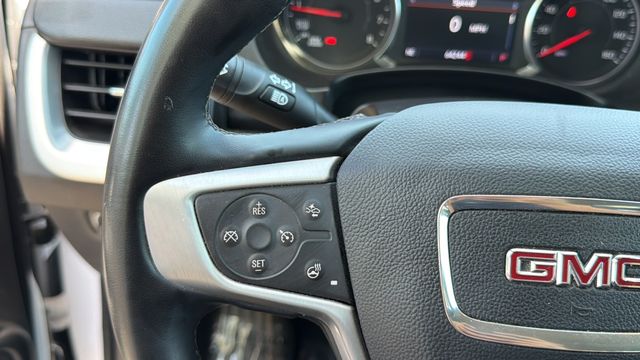 Used 2024 White GMC SLT image 22