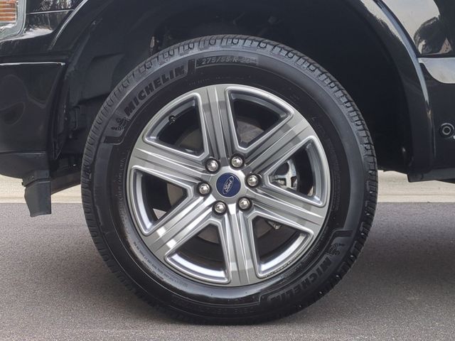Used 2019 Black Ford Lariat image 19