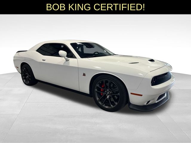 White 2021 Dodge Challenger R/T Scat Pack RWD Coupe Rear-Wheel Drive 8-Speed Automatic