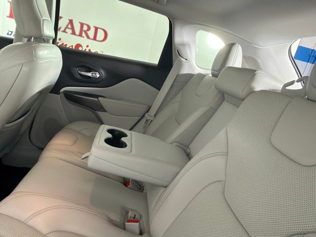 2021 Sangria Metallic Clearcoat Jeep Cherokee Latitude Lux 4X4 SUV