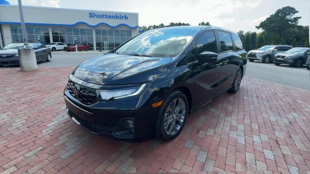 Used 2025 Honda Odyssey Van