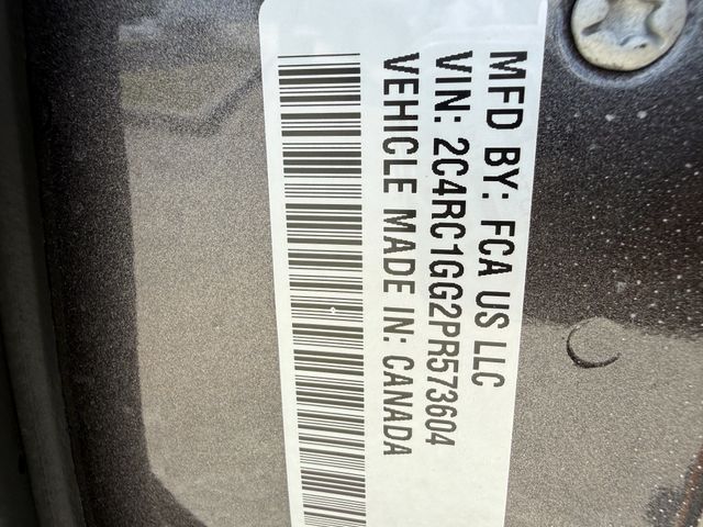 2023 Chrysler Pacifica Limited Gray at Durrett Motor Company