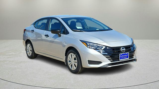 Brilliant Silver Metallic 2025 Nissan Versa Sedan Front-Wheel Drive Continuously Variable Transmission
