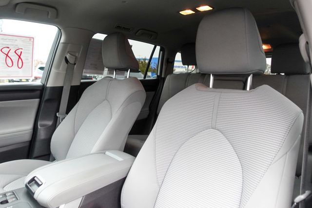 used 2023 Toyota Highlander car, priced at $32,900