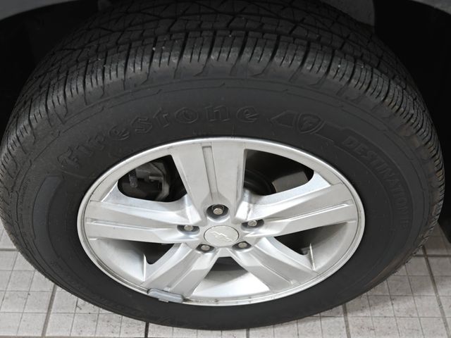 Used 2019 White Chevrolet LS image 17