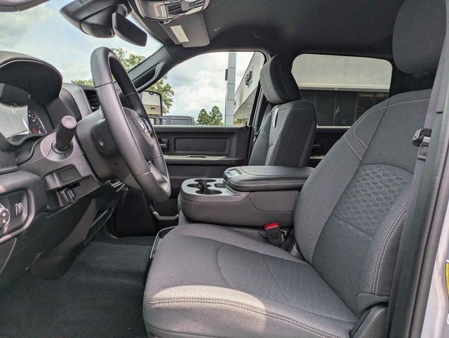 2026 Ram 2500 Black Express Crew Cab 4x4 6'4" Box