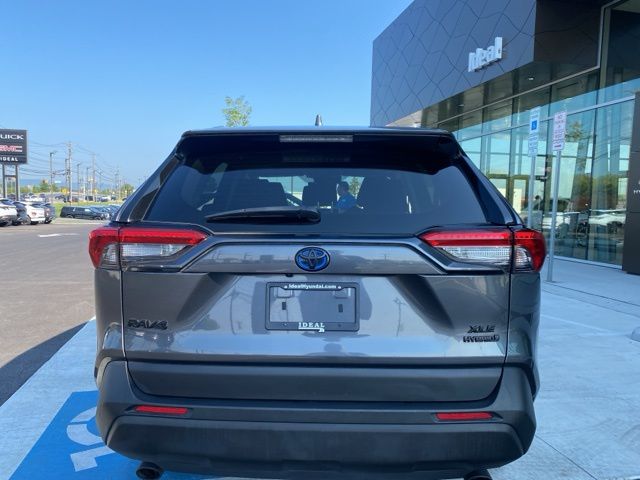 2022 Toyota RAV4 Hybrid XLE 7