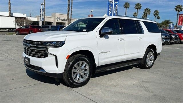 2024 Chevrolet Suburban Premier 8