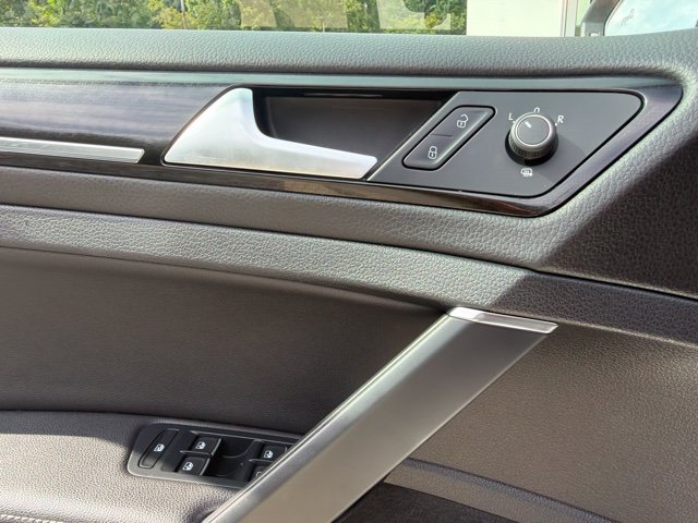 2019 Volkswagen Golf R DCC & Navigation 4Motion White at Sutliff Volkswagen