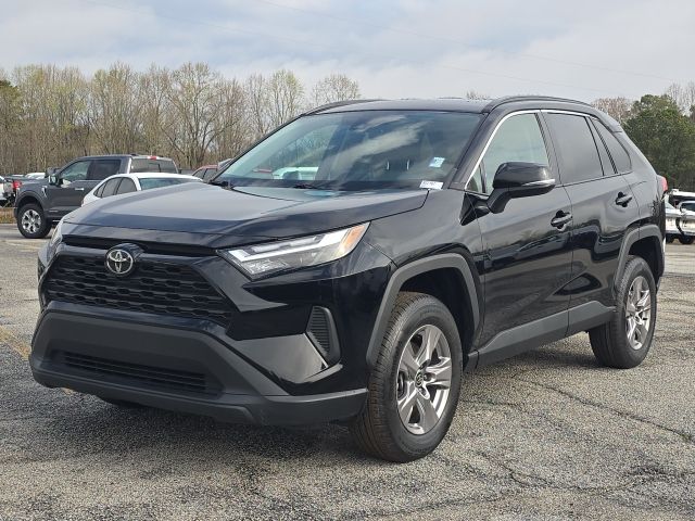 2023 Toyota RAV4 XLE  B02167
