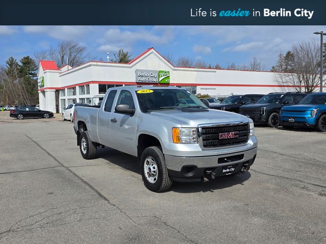 Quicksilver Metallic 2013 GMC Sierra 2500HD Pickup Truck Four-Wheel Drive 6-Speed Automatic Overdrive