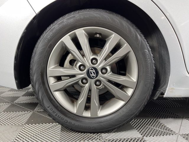 2018 Symphony Silver Hyundai Elantra Value Edition FWD Sedan