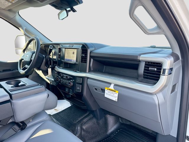 2025 Ford F-250SD XL photo
