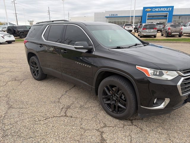 Mosaic Black Metallic 2021 Chevrolet Traverse LT Cloth FWD SUV / Crossover Front-Wheel Drive 9-Speed Automatic