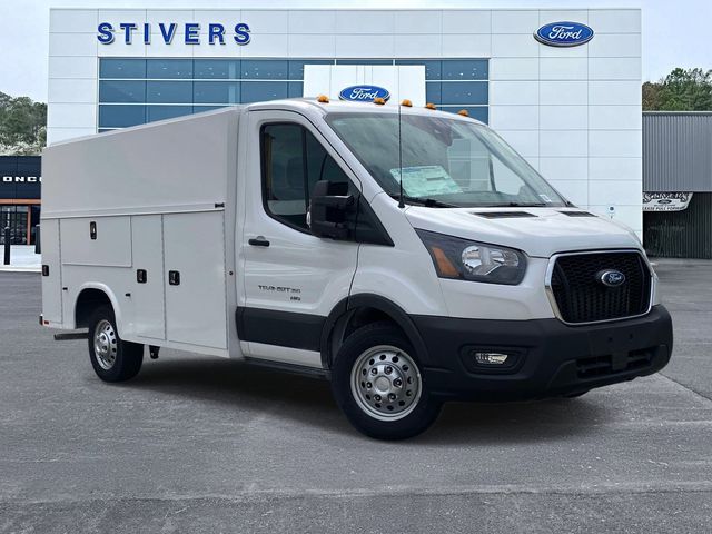 Oxford White 2025 Ford Transit Chassis 350 156 Cutaway AWD Van All-Wheel Drive