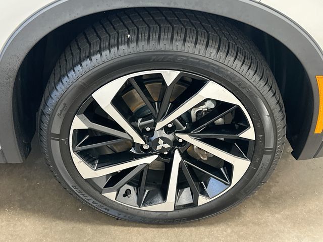 2022 Mitsubishi Outlander SE Silver at Honda North