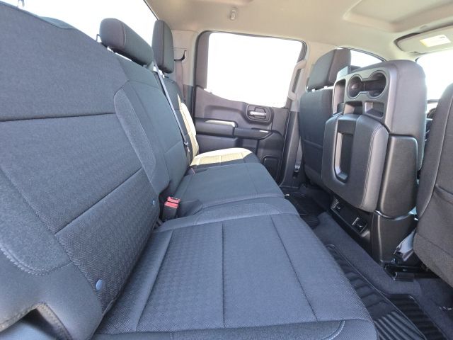 2023 Chevrolet Silverado 1500 Custom:46743A