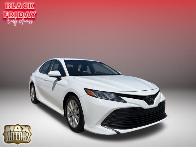 Used 2020 Toyota Camry LE with VIN 4T1C11AK9LU890233 for sale in Kansas City