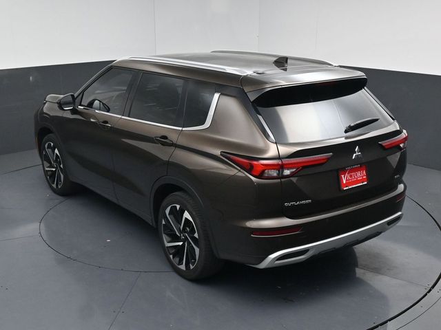 2022 Mitsubishi Outlander SEL Brown at North Houston Mitsubishi