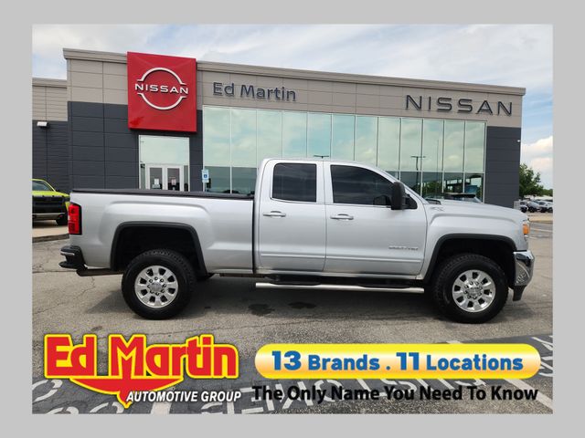 2015 GMC Sierra 2500HD Plata (Quicksilver Metallic) Camioneta Todo terreno 6 velocidades Automática marcha alta