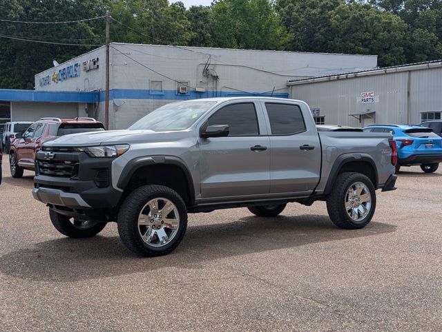 Sterling Gray Metallic 2025 Chevrolet Colorado Trail Boss Crew Cab 4WD Pickup Truck Four-Wheel Drive 8-Speed Automatic
