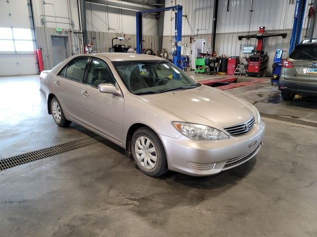 2006 Champagne Toyota Camry LE FWD Sedan