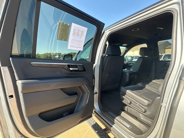 Used 2025 Chevrolet Suburban SUV