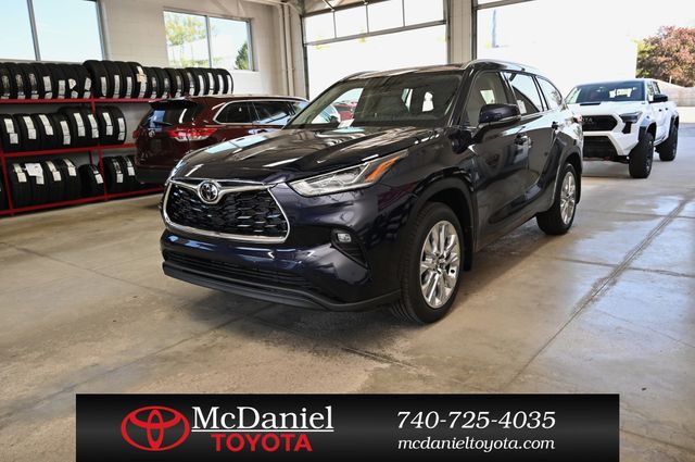 Gray 2026 Toyota Highlander Limited AWD SUV / Crossover All-Wheel Drive 8-Speed Automatic